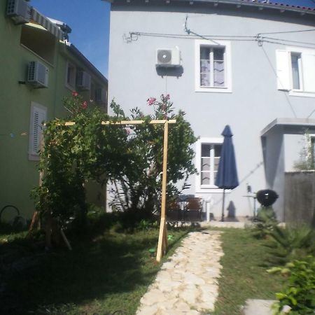 Apartament Family House Nerezine Zewnętrze zdjęcie