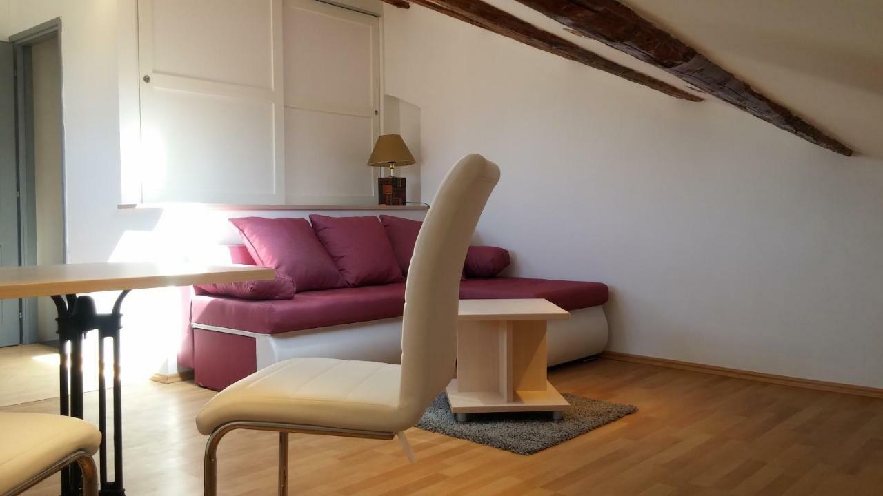 Apartament Family House Nerezine Zewnętrze zdjęcie