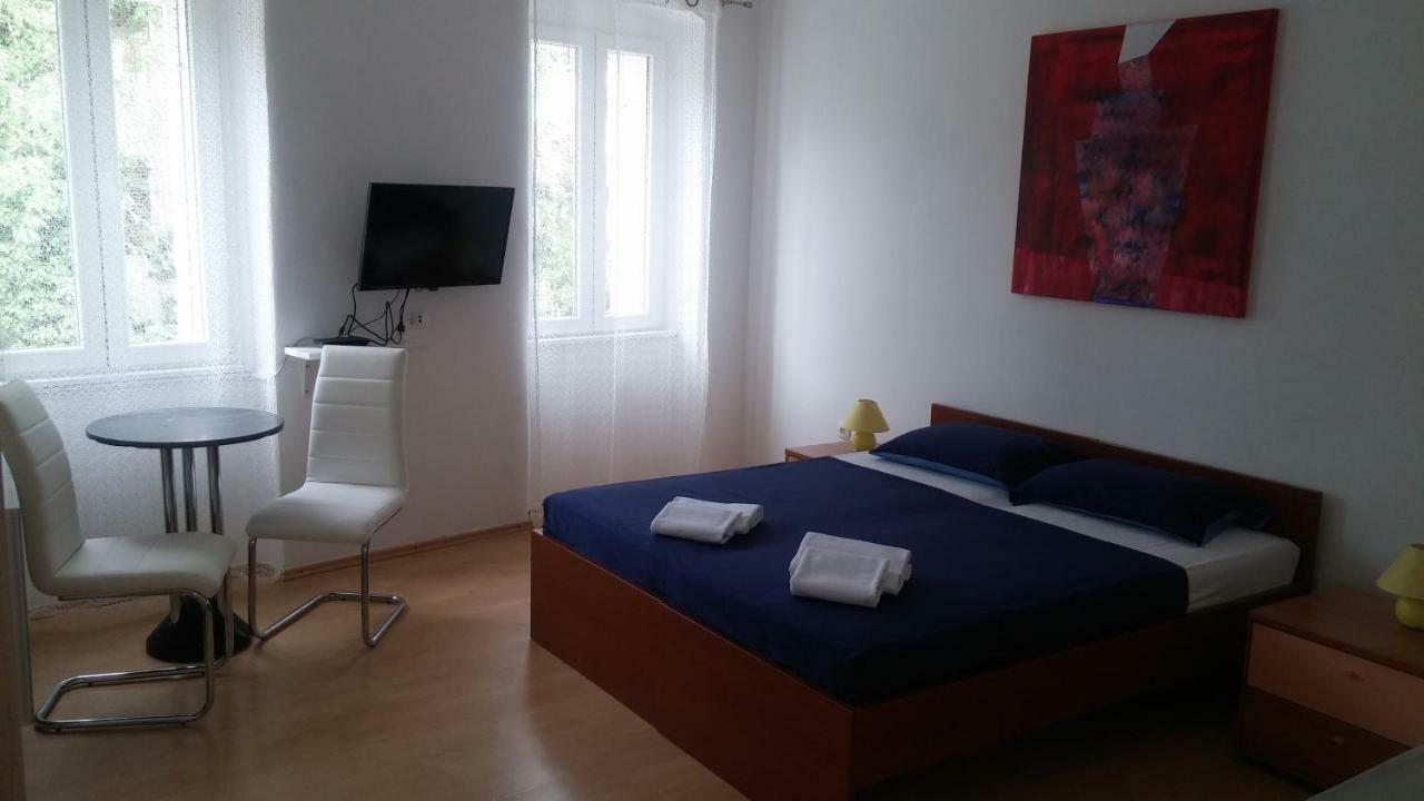 Apartament Family House Nerezine Zewnętrze zdjęcie